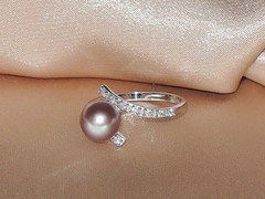 Prsten s perlou BC029WFR-L Prsteň s perlou BC029WFR-L. BC029WFR-L