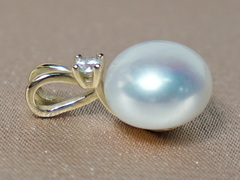 Přívěsek s perlou BC026WBP-W BC026YBP-W-1.JPG BC026WBP-W