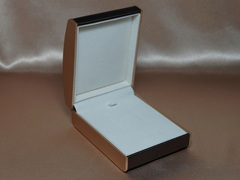 Elegantní dárková krabička na sadu šperků EK02F Elegantná krabička na súpravu šperkov EK02F.3.JPG EK02F