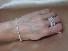 Náramek z pravých sladkovodních perel a 18K zlata PB245SP Elegantný náramok a prsteň zo sladkovodných perál a 18K zlata.JPG PB245SP