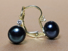 Zlaté náušnice černá perla a zirkon BC022YBE-B Perlové náušnice BC022YBE-B-1.JPG BC022YBE-B