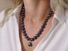 Perlový náhrdelník pravé tahitské perly TPN008 Perlový náhrdelník tahitské perly TPN008.jpg TPN008