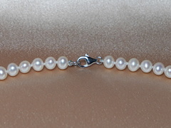 Perlový náhrdelník z bílých sladkovodních perel ORSN6070AA+wW Perlový náhrdelník z bielych sladkovodných perál ORSN6070AA+wW.2.JPG ORSN6070AA+wW