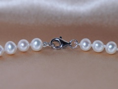 Personalizovaný perlový náhrdelník PS001 Personalizovaný perlový náhrdelník PS001 uzáver.JPG PS001