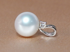 Přívěsek s perlou BC025WFP-W Prívesok s perlou BC025WFP-W.2.JPG BC025WFP-W