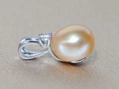 Přívěsek s perlou BC026SBP-P Prívesok s ružovou perlou BC026SBP-P.1.JPG BC026SBP-P