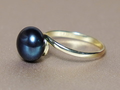Prsten s perlou BC028YBR-B Prsteň s perlou BC028YBR-B.1.JPG BC028YBR-B