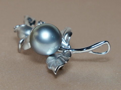 Strieborná brošňa s pravou tahitskou perlou BR014BR.1.JPG BR014BR