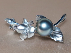 Strieborná brošňa s pravou tahitskou perlou BR014BR.2.JPG BR014BR
