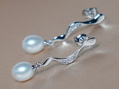 Set šperků se zirkony a pravými perlami PS2040SH Strieborné náušnice s riečnymi perlami a zirkónmi PE2379SH.JPG PS2040SH