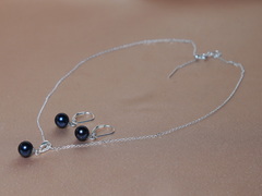 Stříbrné šperky s černými říčními perlami FPS002bT Strieborné šperky so sladkovodnými perlami FPS002bT.1.JPG FPS002bT