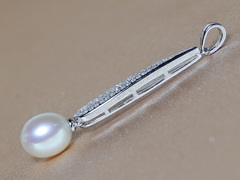 Strieborný prívesok so sladkovodnou perlou a zirkónmi PP2283SH.1.JPG PP2283SH