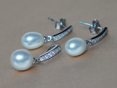 Súprava strieborných šperkov s pravými perlami a zirkónmi PS777B.1.JPG PS777B