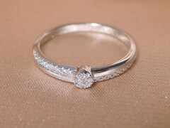 Zásnubní prsten M525RJ Zásnubný prsteň M525RJ 1.jpg M525RJ