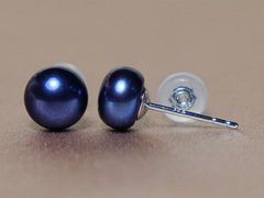 14K zlaté napichovací perlové náušnice BSE14WG Zlaté napichovacie perlové náušnice BSE14WG.1.JPG BSE14WG