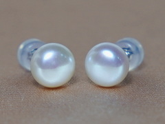 Zlaté napichovacie perlové náušnice WSE14WG.2.JPG WSE14WG