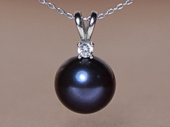 Zlatý prívesok s čiernou perlou BC025WFP-B.1.JPG BC025WFP-B