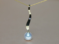 Zlatý prívesok s perlou Južného Pacifiku BC04YP-W.2.JPG BC04YP-W