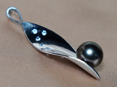 Zlatý prívesok s tahitskou perlou BC02WP-T.1.JPG BC02WP-T