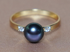 Zlatý prsten 14K s černou říční perlou BC027YBR-B Zlatý prsteň 14K s čiernou sladkovodnou perlu BC027YBR-B.JPG BC027YBR-B