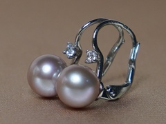 Zlaté náušnice 14K s pravou perlou BC022WFE-L perlove-nausnice-bc022wfe-l.JPG BC022WFE-L