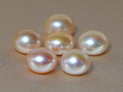Sladkovodní perly polokulaté polovrtané BLPBAA+Z sladkovodné perly pologuľaté ružové AA+.JPG BLPBAA+Z