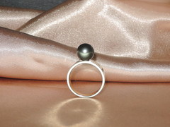 Zlatý prsten 14K s černou tahitskou perlou BC032YR-T y1.jpg BC032YR-T